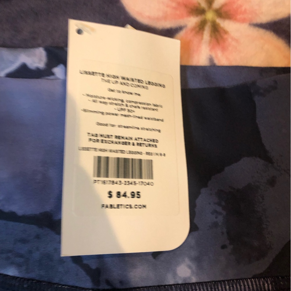 Fabletics Lisette High Waisted Leggings Sz M NWT - Picture 2 of 3